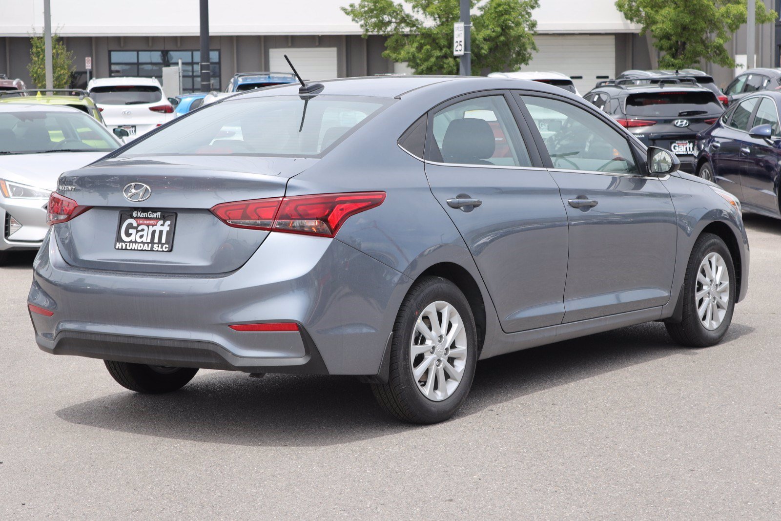 New 2020 Hyundai Accent SEL FWD 4dr Car